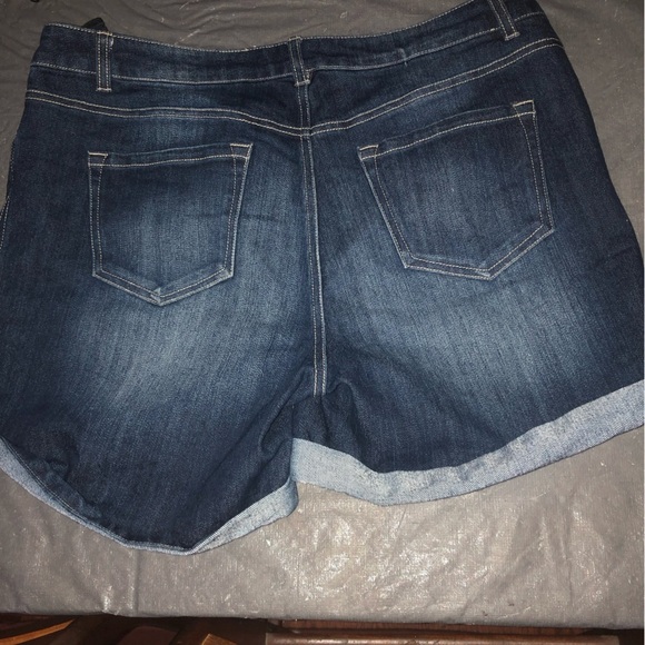 Brooke shortie . Revolution size 32 Denim Shorts- cuffed . Like new - Picture 9 of 10